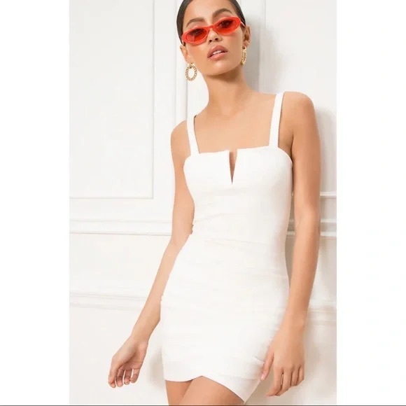 superdown Dresses & Skirts - NWT Superdown Bodycon Mini Dress in White XS